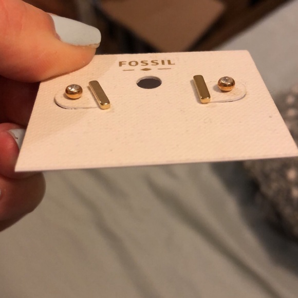 Fossil gold earrings - Picture 3 of 3